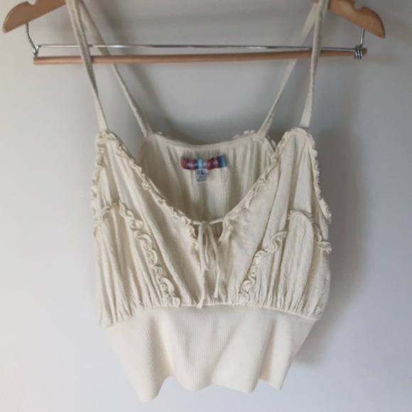 UO Mona Ruffle Top in Ivory | Size L - Picture 2 of 6